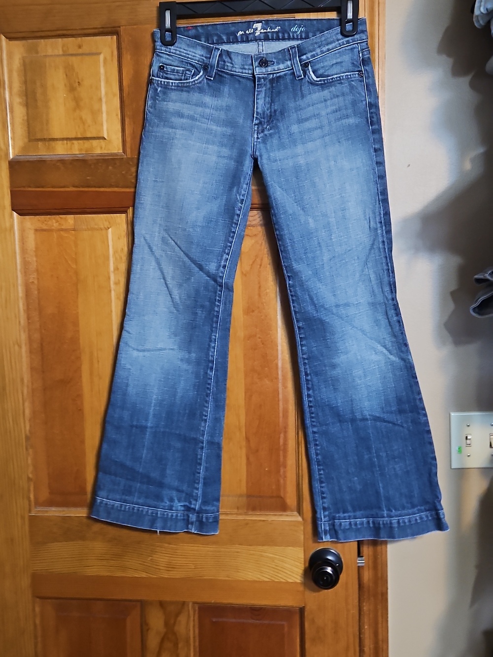 7 For All Mankind Dojo Moonwater Wash Low-Rise Flare Jeans Pink To Purple - Picture 2 of 12